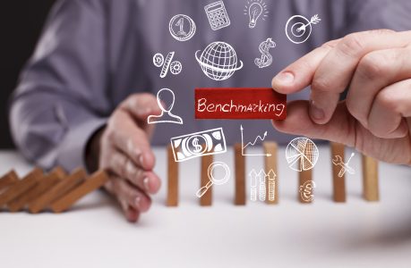 Business, Technology, Internet and network concept. Young businessman shows the word: Benchmarking<span class="media-copyright"><span class="copy-text">Datei-Nr.: 133544651
Anbieter: fotolia</span><span class="copy-holder">© photon_photo</span><span class="copy-link"><a href="https://www.hewagmbh.de/benchmarking-wasser/" target="_blank">https://www.hewagmbh.de/benchmarking-wasser/</a></span></span>